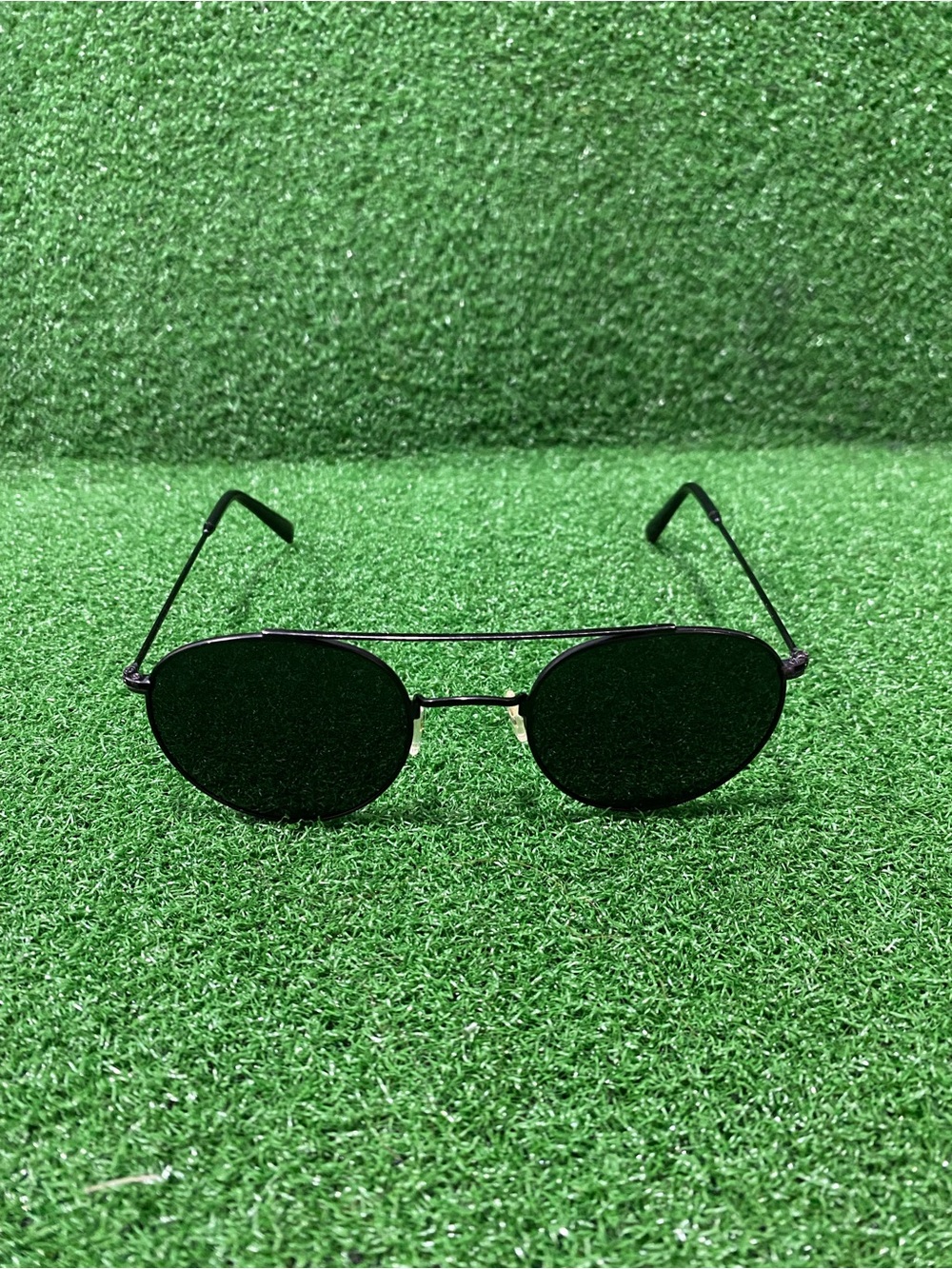 Classic Black Oval Men's Metal Sunglasses - Sleek Minimalist Design